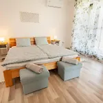 Lake27apartman Apartament *