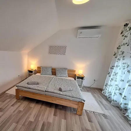 Lake27apartman