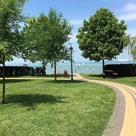 Lake27apartman Διαμέρισμα Szántód