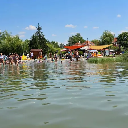 Διαμέρισμα Lake27apartman *