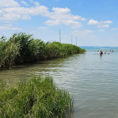 Lake27apartman Διαμέρισμα Szántód